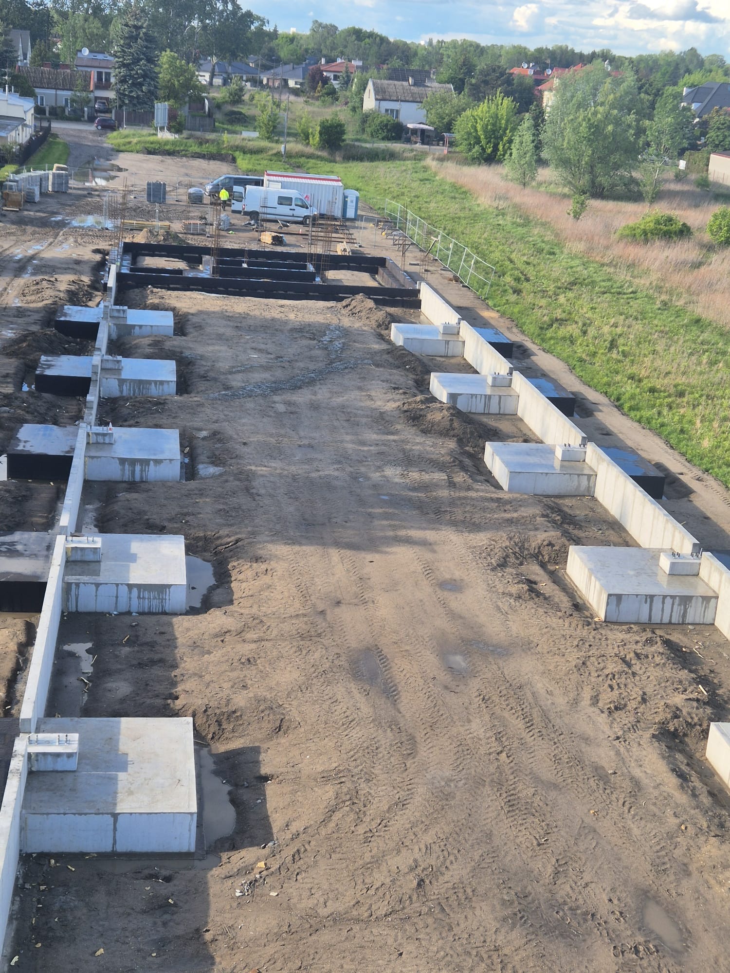 Fundamenty pod hale magazynową ASTRON w Warszawie