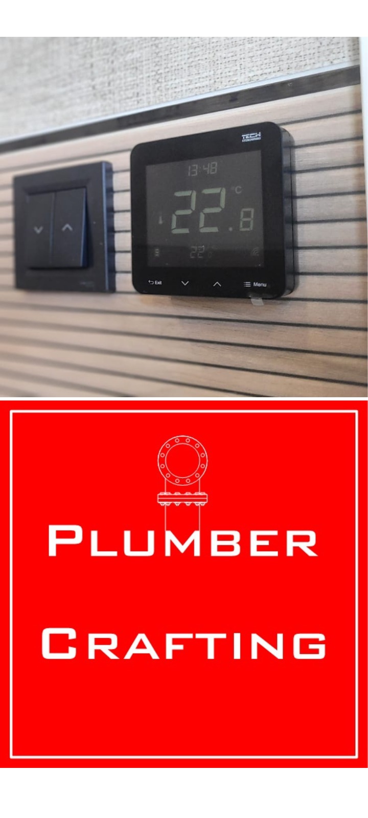 Panel sterowania ogrzewaniem TECH na ścianie z drewnianą okładziną, obok włącznik światła. Na dole czerwone logo firmy hydraulicznej.