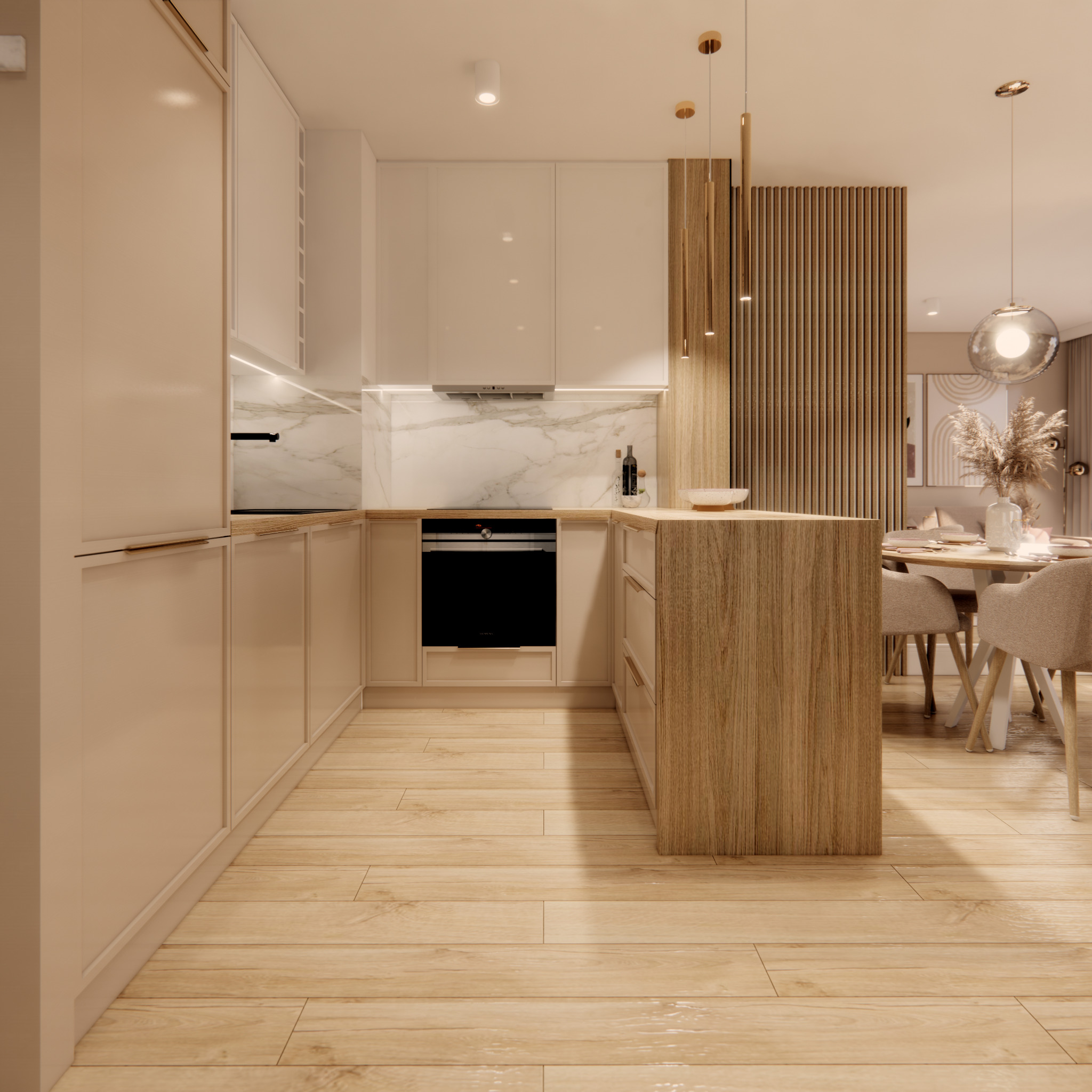 Beżowa kuchnia z drewnianą wyspą i marmurowym backsplashiem, widok na jadalnię z okrągłym stołem i dekoracyjnym bukietem.
