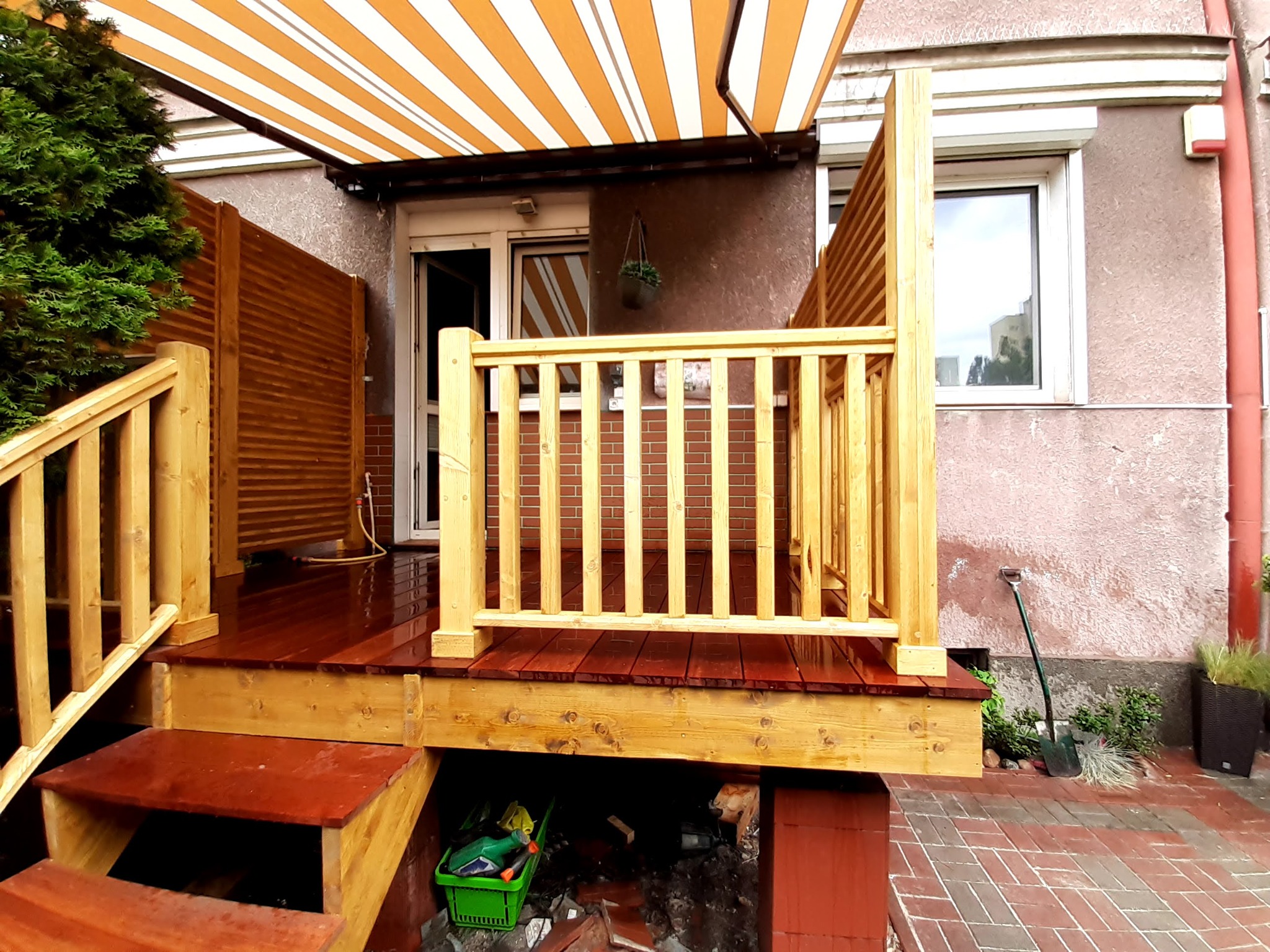 taras deska merbau,balustrada świerk iżluzje stałe świerk