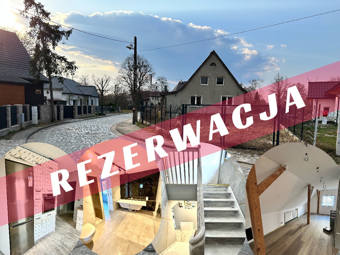 Dom z rezerwacją, widok z zewnątrz i wnętrza: kuchnia, łazienka, schody, poddasze. Ulica z kostki brukowej, drzewa i niebo w tle. Napis 'Rezerwacja' nałożony na obraz.