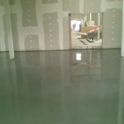 wylewki przemysłowe-posadzki powierzchniowo utwardzone i żywiczne