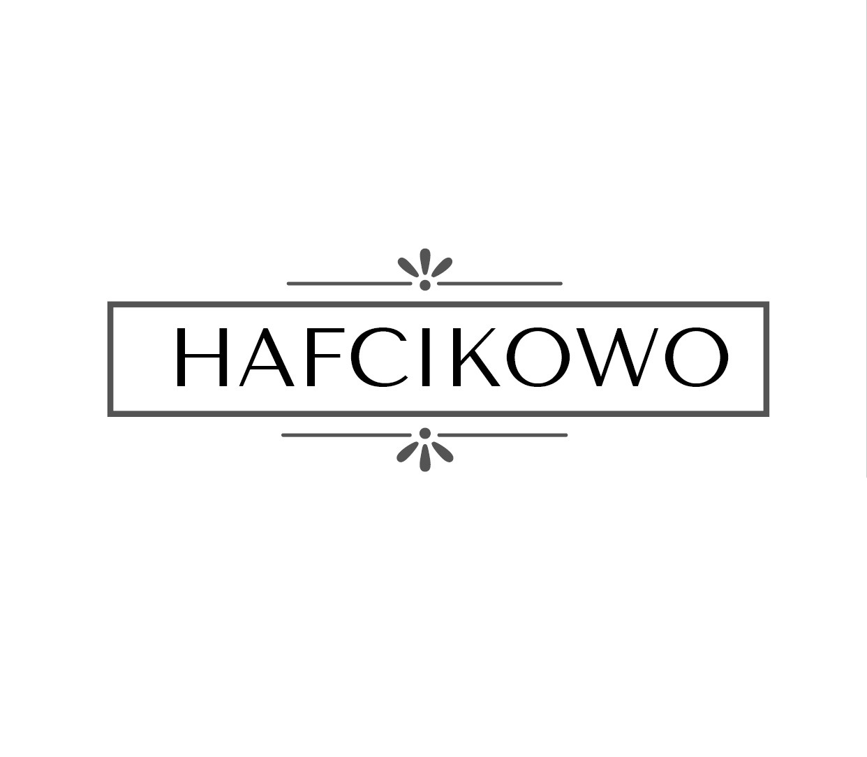 Minimalistyczne logo firmy o nazwie HAFCIKOWO w prostokątnej ramce, z ozdobnymi elementami kwiatowymi nad i pod napisem.