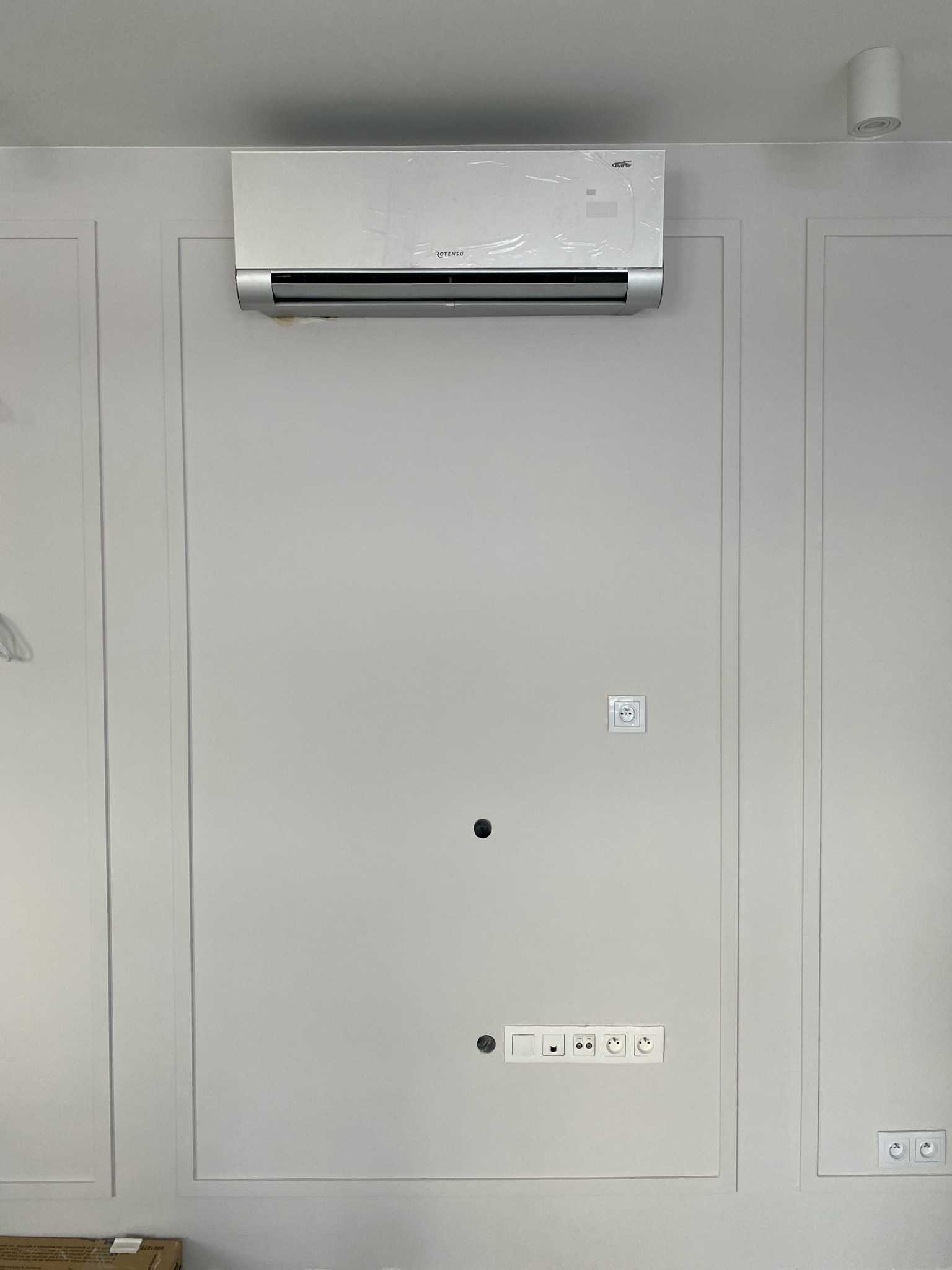 Montaż klimatyzatora Rotenso Versu Silver 3,5kW w wykańczanym mieszkaniu