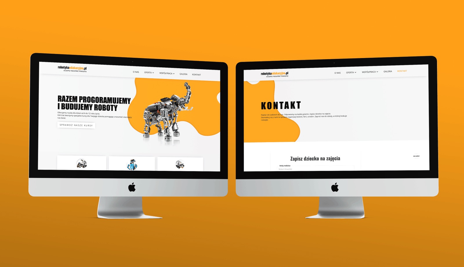 Dwa monitory iMac prezentują stronę internetową z robotycznym słoniem na stronie głównej i formularzem kontaktowym na drugiej stronie, na jednolitym pomarańczowym tle.