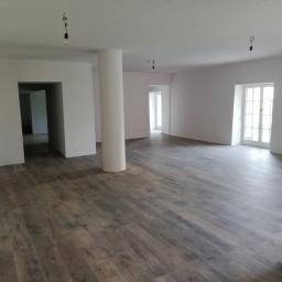 Przebudowa 150 letniej stodoły na apartament 