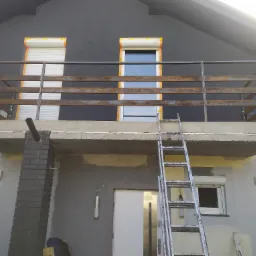 Balustrada zrobienie i montaż malowanie klient postanowił zrobić sam we własnym zakresie