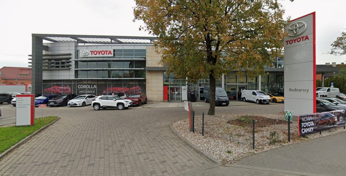 Salon Samochodowy Toyota w Toruniu