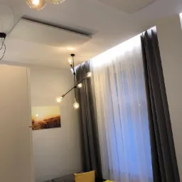 Ogrzewanie w technologii podczerwieni zamontowane w apartamencie do wynajmu.