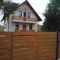 Brama weranda balustrada