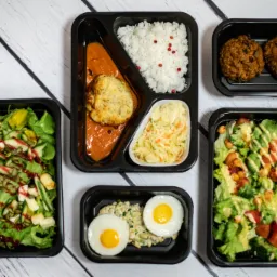 Jak Jeść Catering Wrocław. Dostawy posiłków prosto do domu.