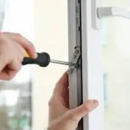 Profesjonała regulacja skrzydła, uszczelnienie okna.