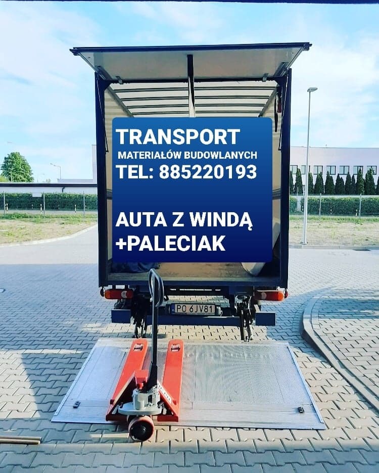 Tył samochodu dostawczego z otwartą windą załadowczą i wózkiem paletowym, reklama transportu materiałów budowlanych z windą i paleciakiem.