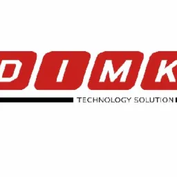 Czerwono-białe logo DIMK Technology Solution na białym tle, z poziomą czarną linią podkreślającą nazwę firmy.