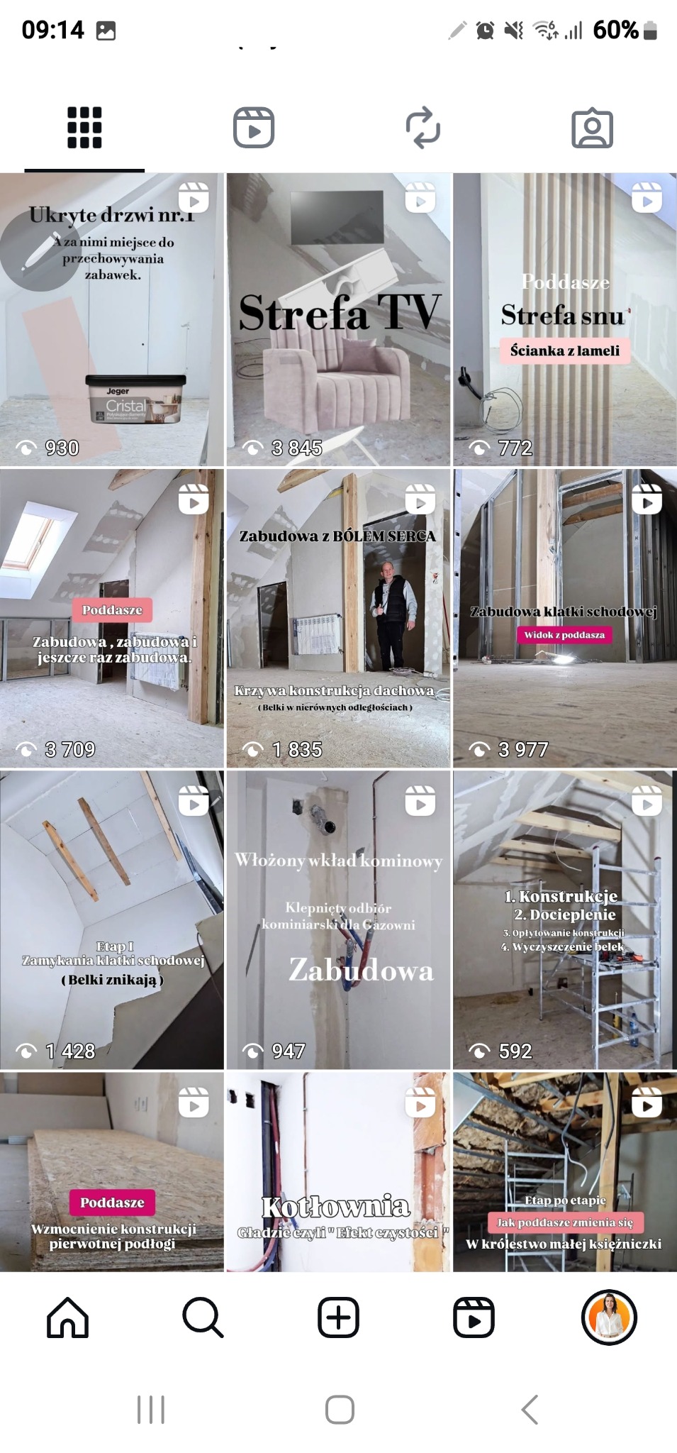 Zbiór miniatur z Instagrama prezentujących etapy prac wykończeniowych: zabudowy poddaszy, strefy TV, ścianki z lameli, wkład kominowy, kotłownia i inne.