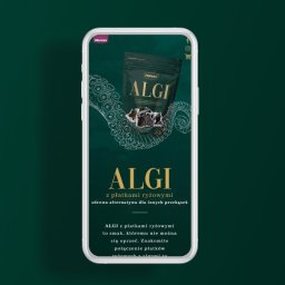 Digistat - Ekran smartfona prezentujący stronę internetową z grafiką i tekstem reklamującym algi z płatkami ryżowymi na ciemnozielonym tle.
