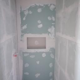 Zabudowy specjalne prysznic