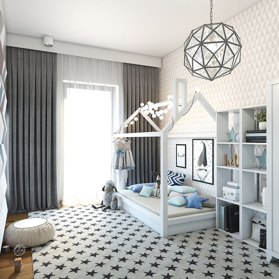 Pokój dziecięcy z łóżkiem w kształcie domku, białym regałem, dywanem w gwiazdki, szarymi zasłonami i geometryczną lampą wiszącą.