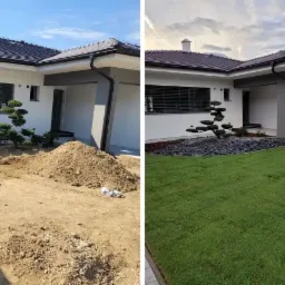 Porównanie stanu przed i po: ułożona trawa z rolki i zagospodarowany teren wokół domu z ozdobnym drzewkiem bonsai.