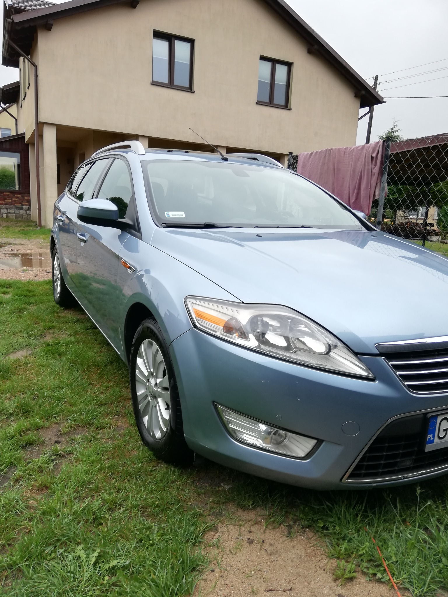 Samochód po jednoetapowej korekcie lakieru