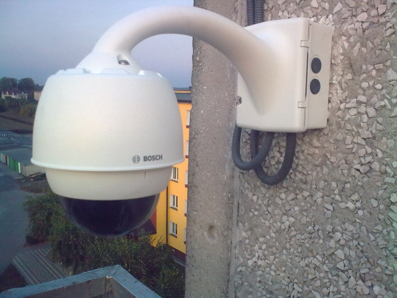 Kamera obrotowa na bloku