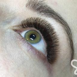 Przedłużanie rzęs łódź, metodą Mega Volume.