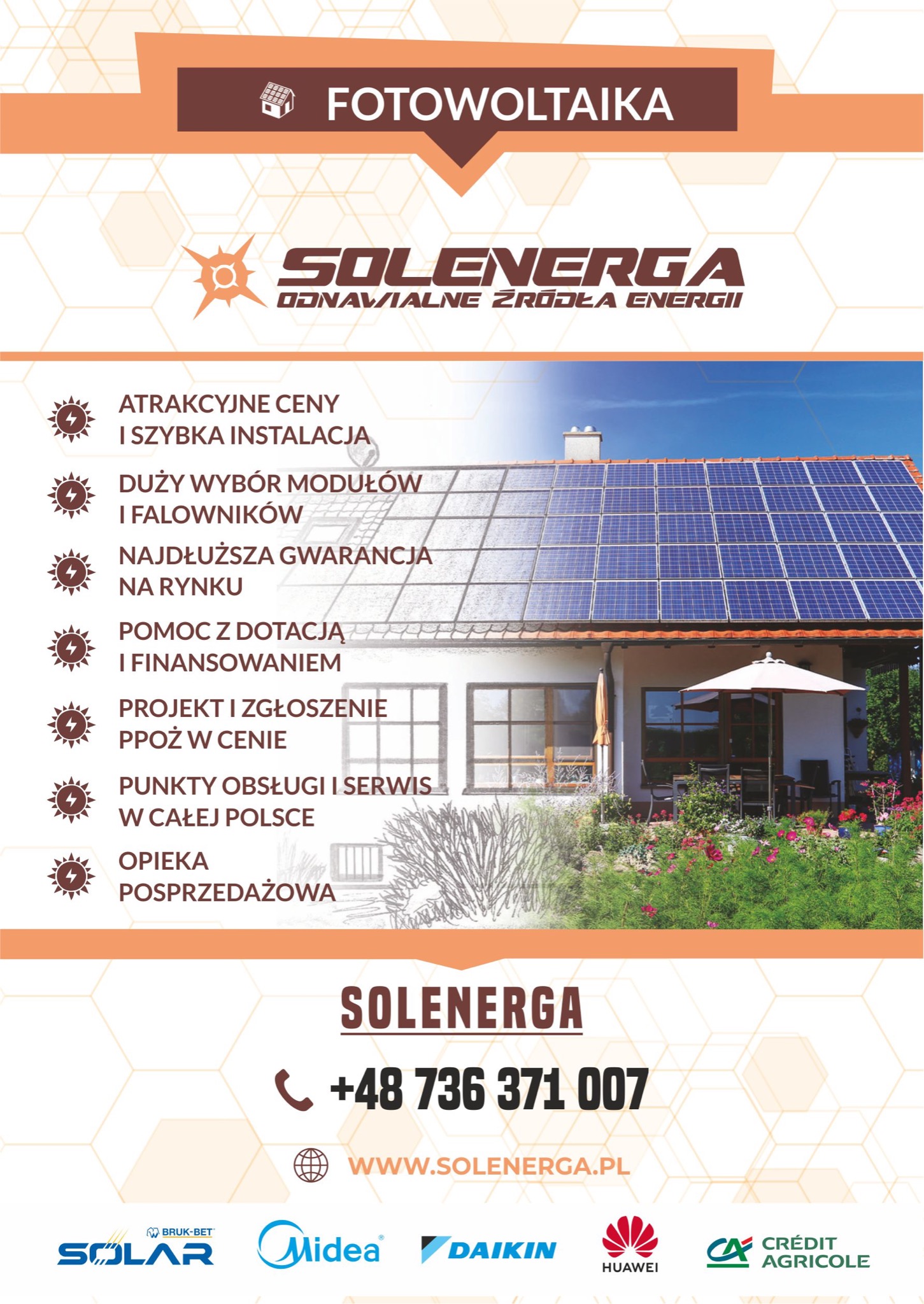 Grafika reklamowa firmy z branży odnawialnych źródeł energii, prezentująca dom z panelami słonecznymi na dachu, logo firmy Solenerga oraz hasła reklamowe dotyczące atrakcyjnych cen, szerokiego...