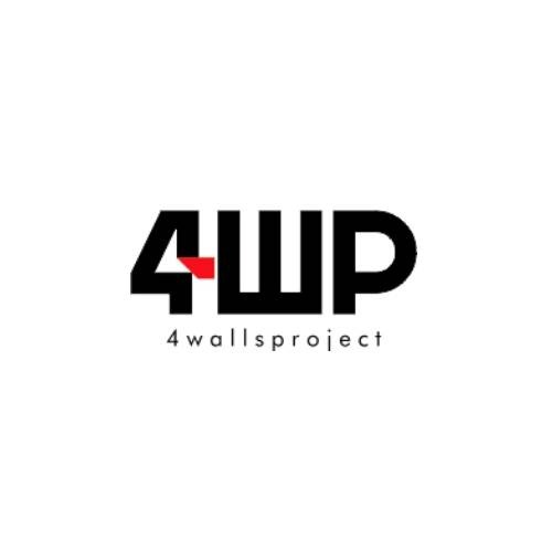 Logo firmy 4WP (4 walls project) z czerwonym akcentem graficznym.