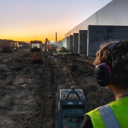 Budowa hali usługowej w Wierzbicy
zakres: zewn. instalacje sanitarne , ppoż., siec gazowa oraz kanalizacja podposadzkowa technologiczna...  