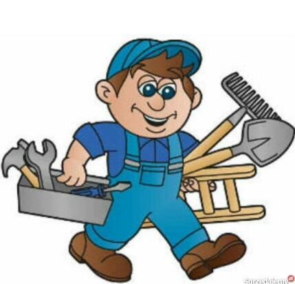 Karykaturalny mężczyzna w niebieskim kombinezonie niosący skrzynkę z narzędziami, łopatę, grabie i małą drabinkę.