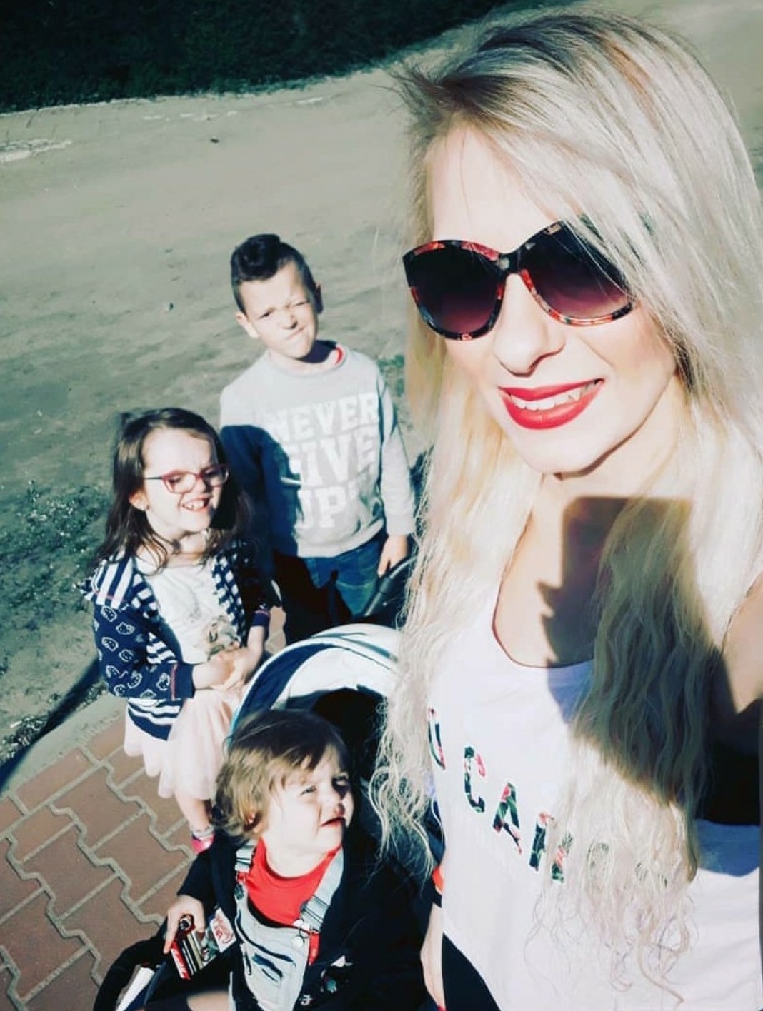 Moje kochane pociechy (Nela 4l.- córka, Nikola 9l.- pasierbica Filip 11l.- pasierb)