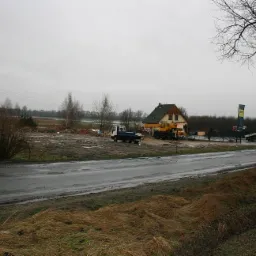 Utwardzony Plac Z Budynkiem!!!!!!