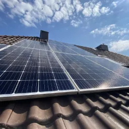 Dach skośny z dachówką betonową