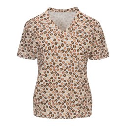 Zdjęcie typu duch – fotografia produktowa podkreślająca jakość materiału i detale ubrań, idealna dla e-commerce.