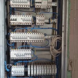 Elektro System Tomasz Wrzesiński - Pierwszorzędne Oświetlenie Sufitu Kamienna Góra