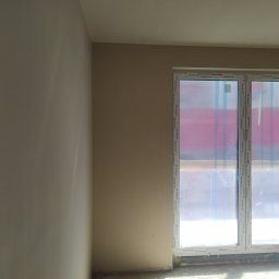 Dominik Cholewiński - Tynkowanie Maszynowe Kielce