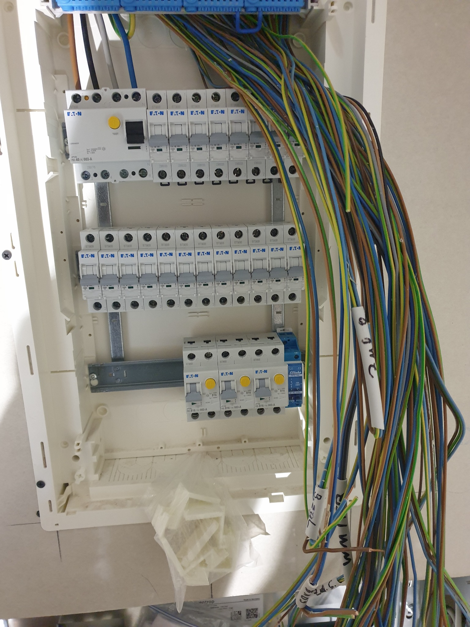 Montaż rozdzielni w mieszkaniu nam nie straszny