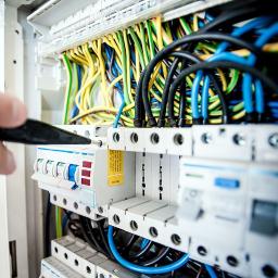Karlixeletric - Instalatorstwo energetyczne Bielsko-Biała