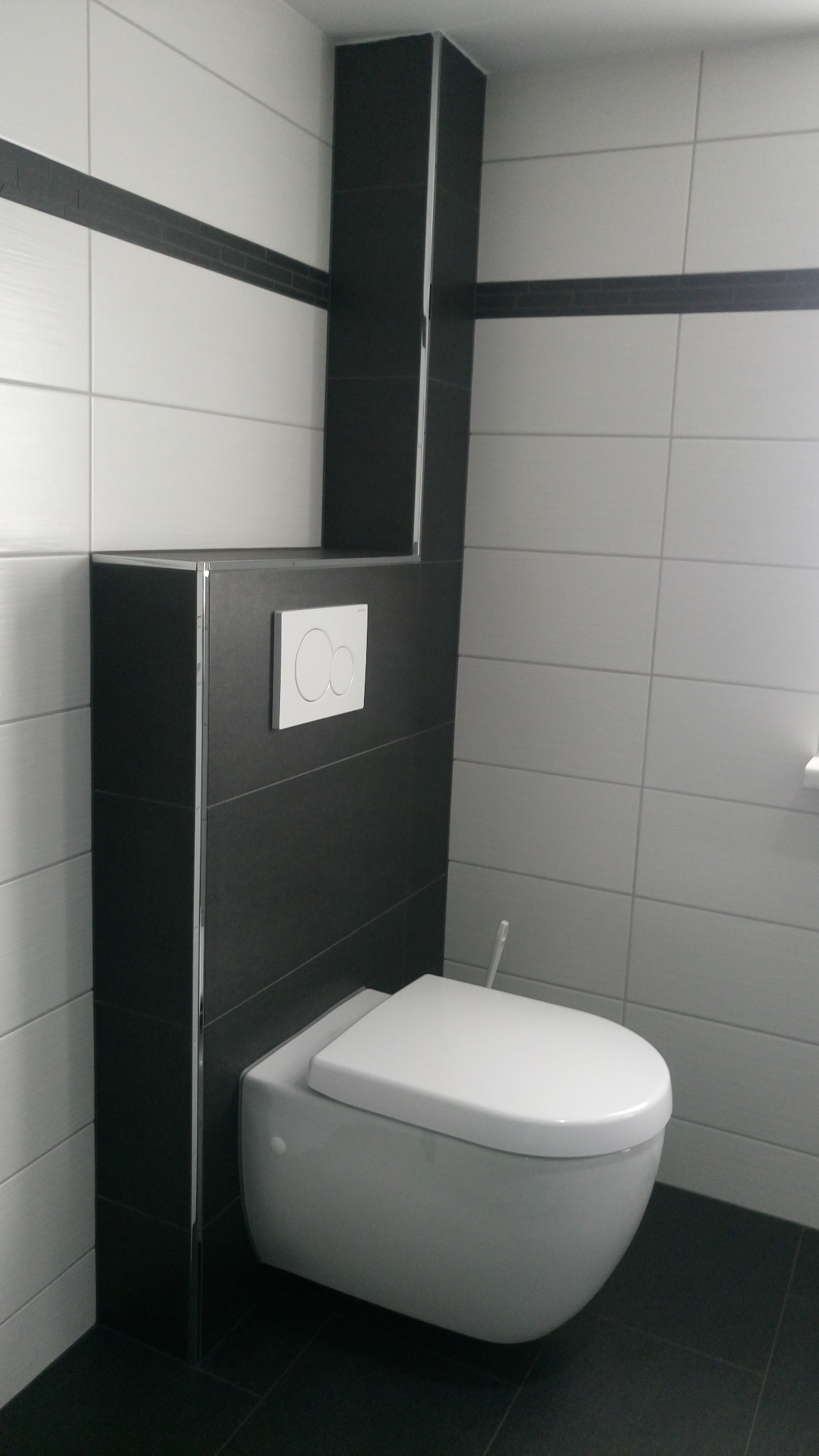 Zabudowa po Wykończenie listwą chromowaną