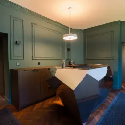 Lada ze stali nierdzewnej polerowana.