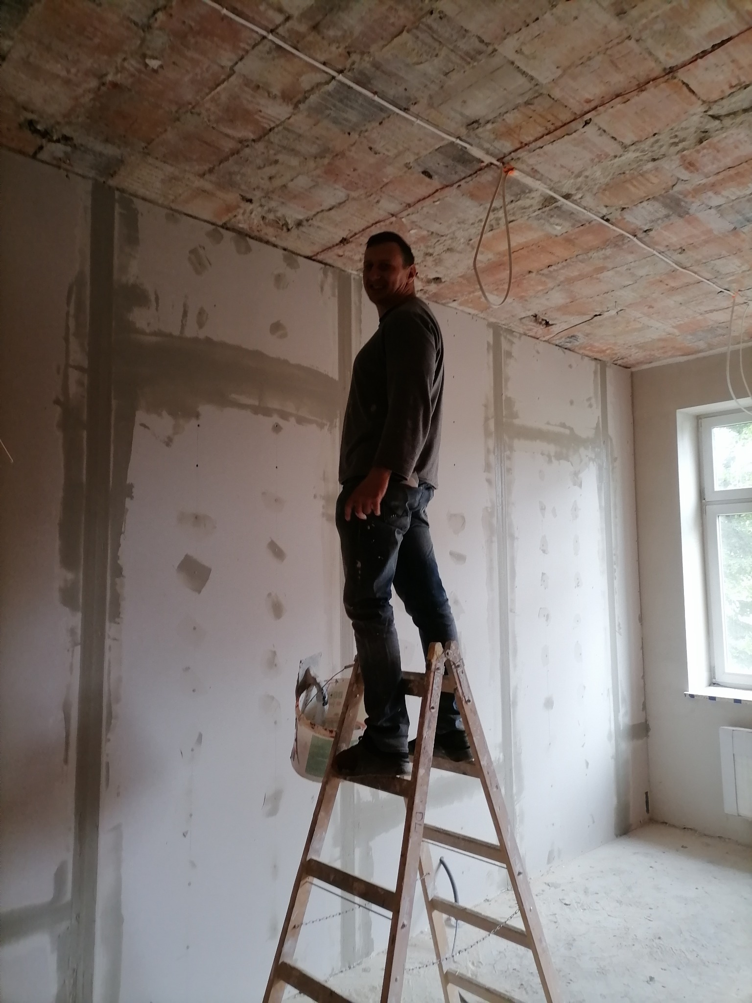 Wykonujemy zabudowy sufitów, ścian