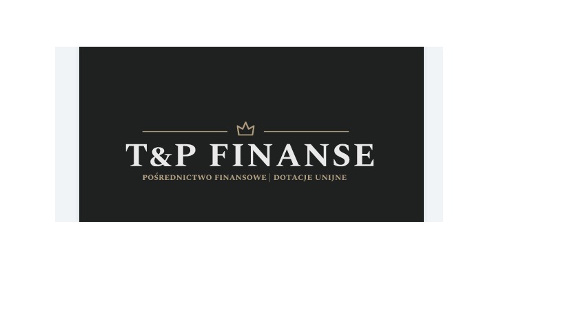 Eleganckie logo firmy T&P Finanse z Radomia, oferującej pośrednictwo finansowe i dotacje unijne, na czarnym tle z subtelną koroną.