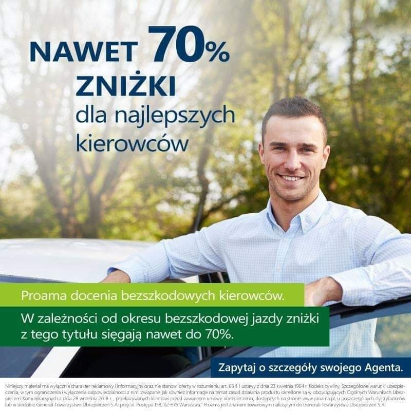 Uśmiechnięty mężczyzna oparty o samochód, informacja o zniżce do 70% dla bezszkodowych kierowców, logo Proama.