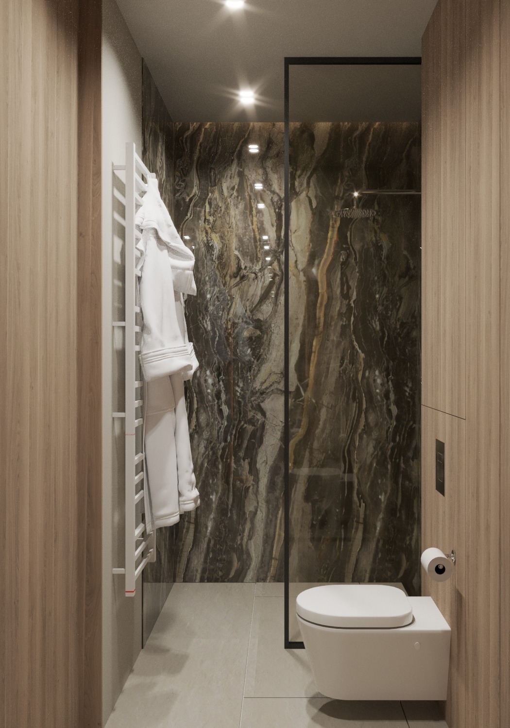 Nowoczesna łazienka z marmurową ścianą prysznicową, wiszącą toaletą i grzejnikiem drabinkowym z białym szlafrokiem.