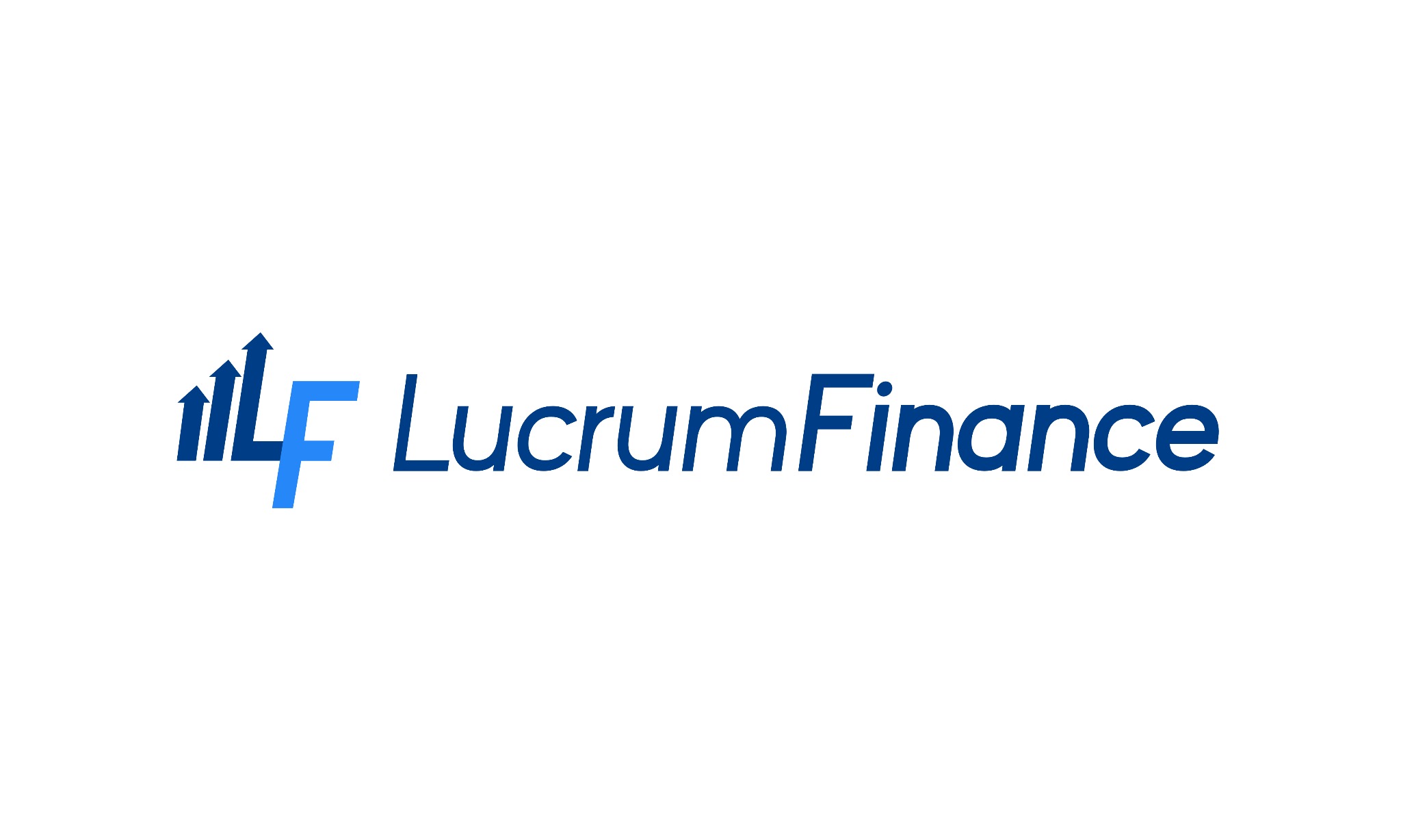 Logo firmy Lucrum Finance z trzema strzałkami skierowanymi w górę obok litery F, całość w kolorze niebieskim na białym tle.