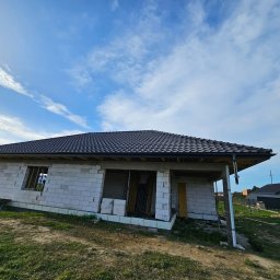 pokrycie dachu dachówką Brass