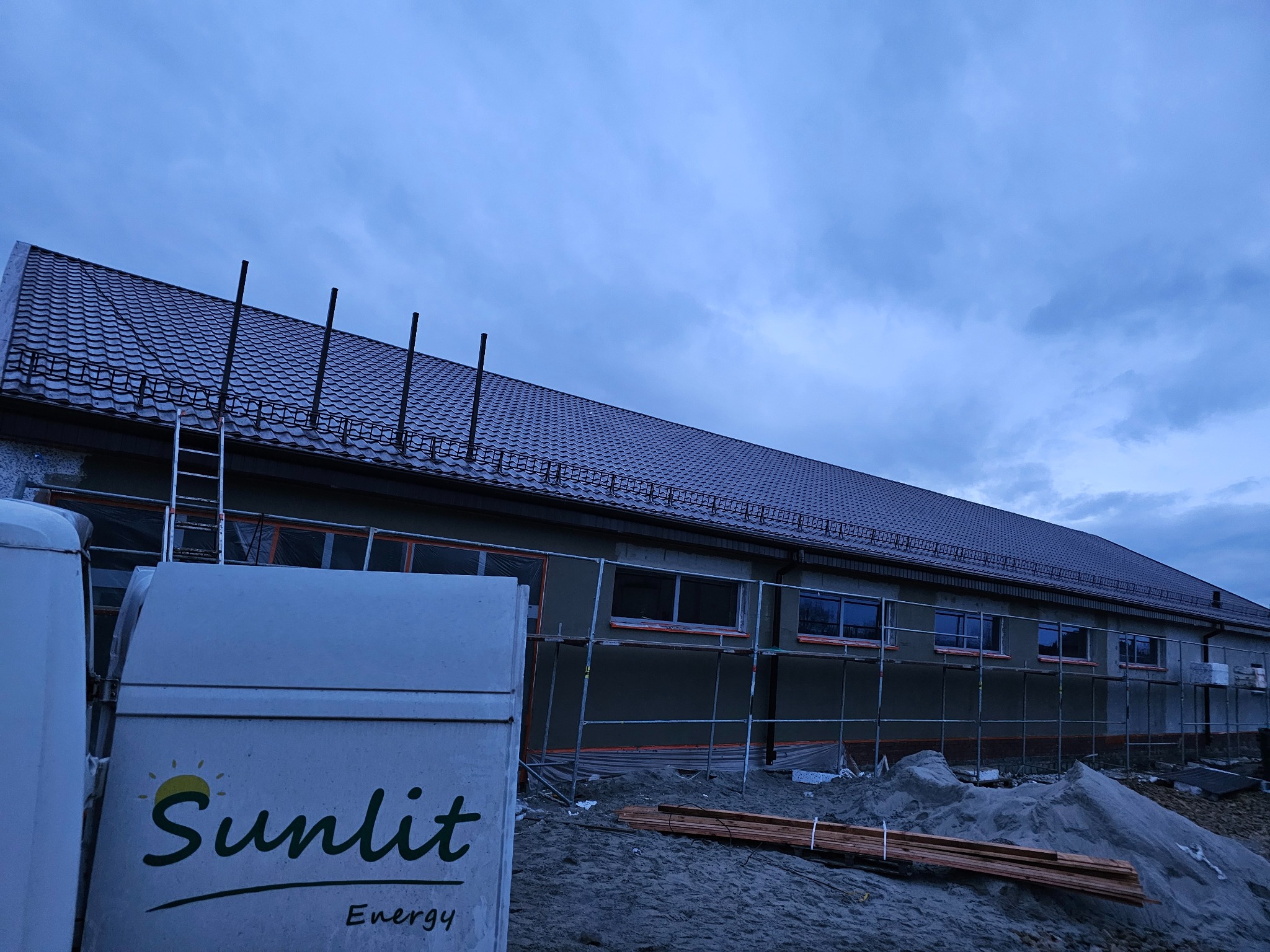 wykonanie poszycia z blachodachówki