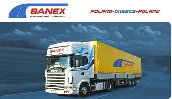 Ciężarówka marki Scania z żółtą plandeką firmy Banex International Transport, z napisem Poland-Greece-Poland, na tle błękitnego nieba z chmurami.