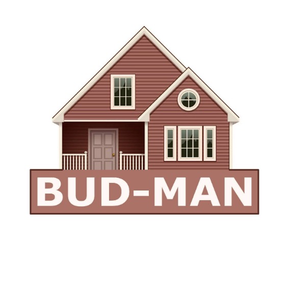Ilustracja domu jednorodzinnego z brązową elewacją i białymi oknami, z napisem 'BUD-MAN' na brązowym tle u dołu.