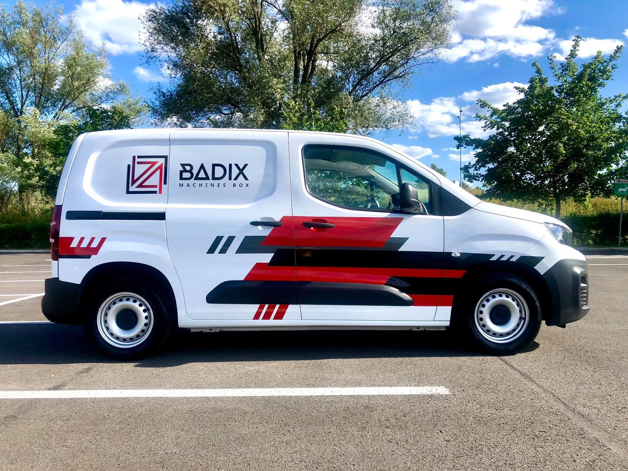 Projekt i oklejenie auta